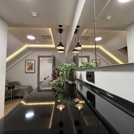 City Center Apartment Belgrado Esterno foto