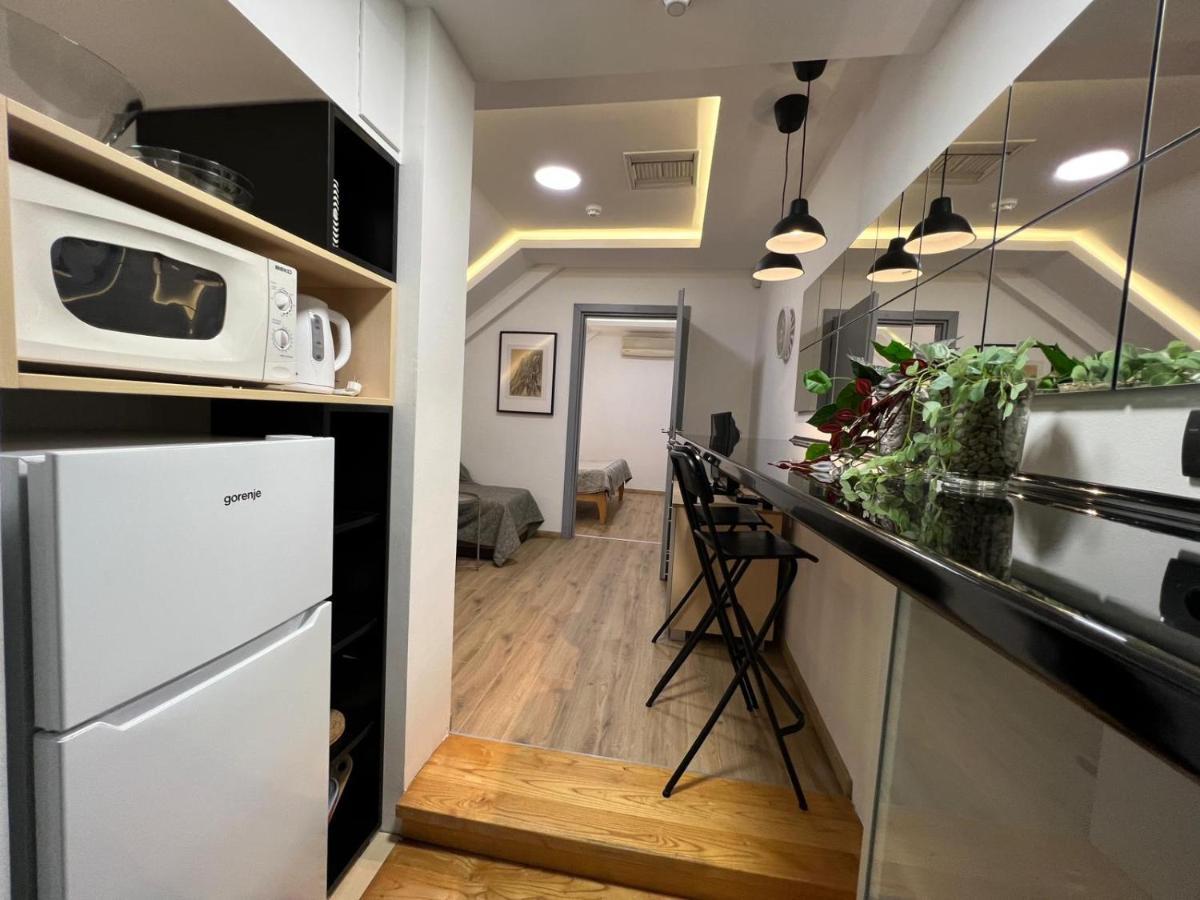 City Center Apartment Belgrado Esterno foto