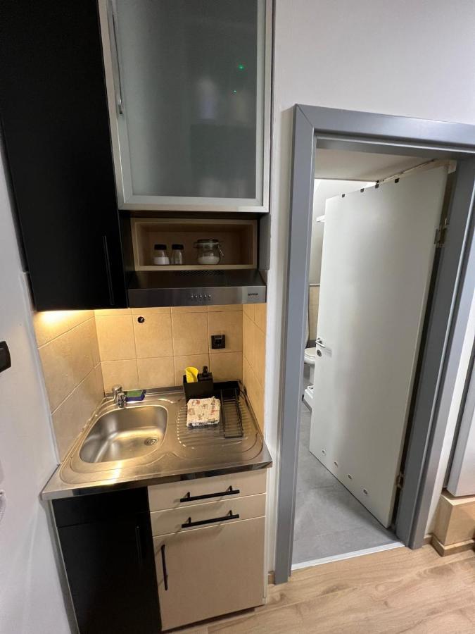 City Center Apartment Belgrado Esterno foto